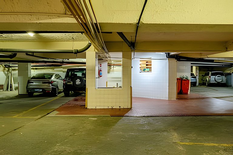 CurtaCopacabana: cobertura c/ garagem, iluminado.