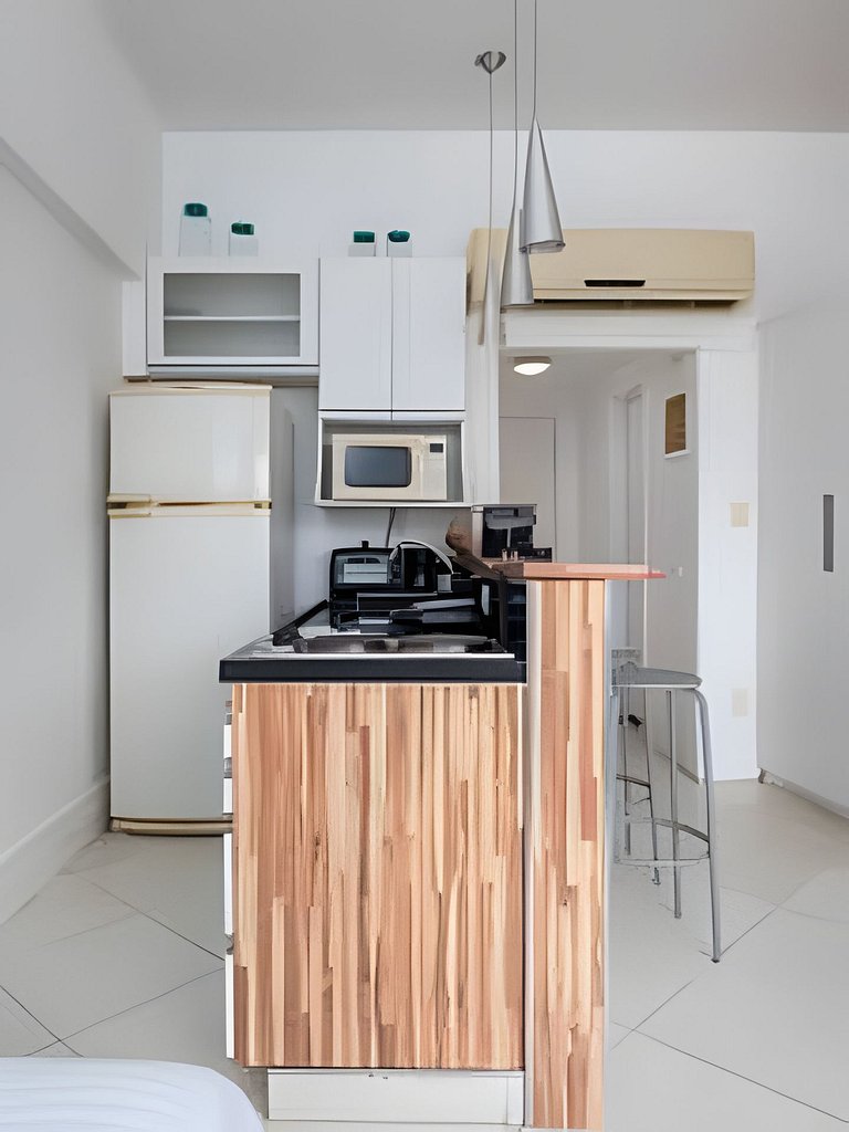 32 COP Studio funcional em Copacabana com tudo embaixo