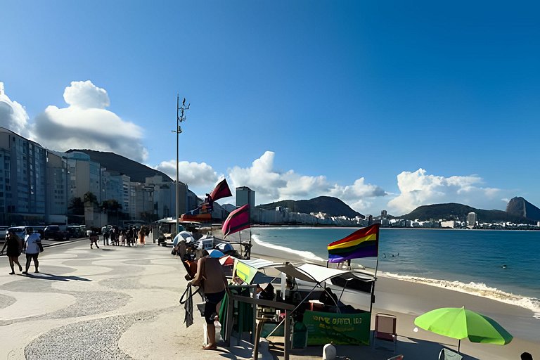 CurtaArpoador: Charmoso, arborizado, 5min praia